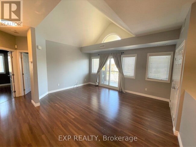 Building Photo - 170 Waterbridge Dr