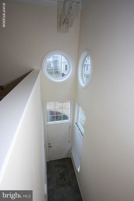 Primary Photo - 420 Esmond Pl