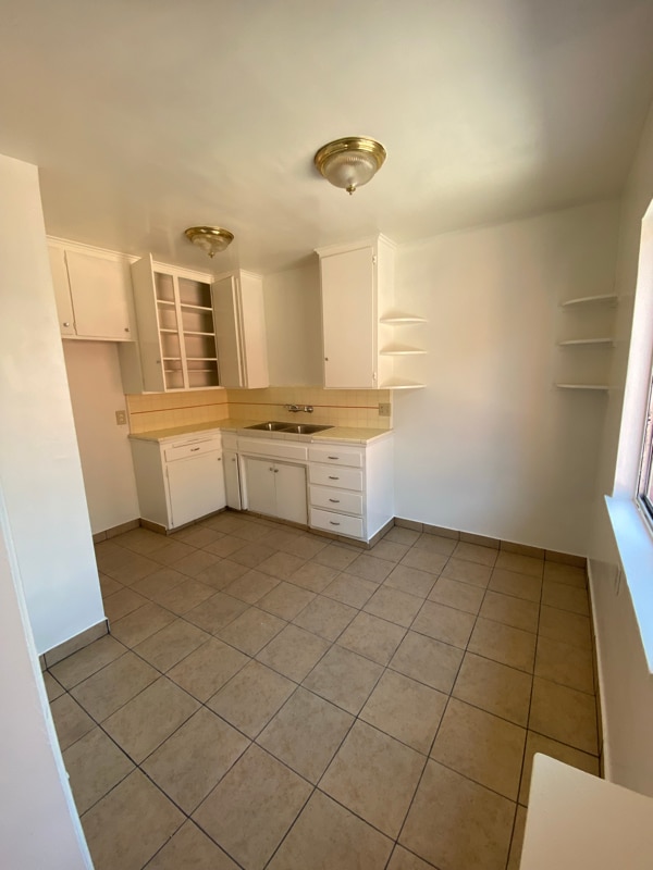 Building Photo - 6138 Malabar St