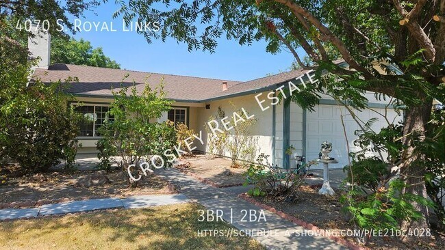 Building Photo - Coming soon! Updated home, private backyar...