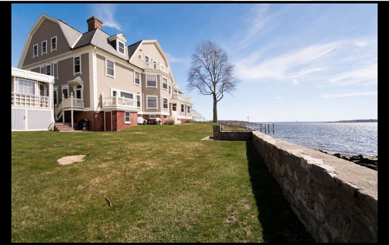 217 Hope St, Bristol, RI 02809 Apartments in Bristol, RI