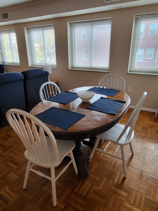 Dining space - 1005 Woodrow Ave