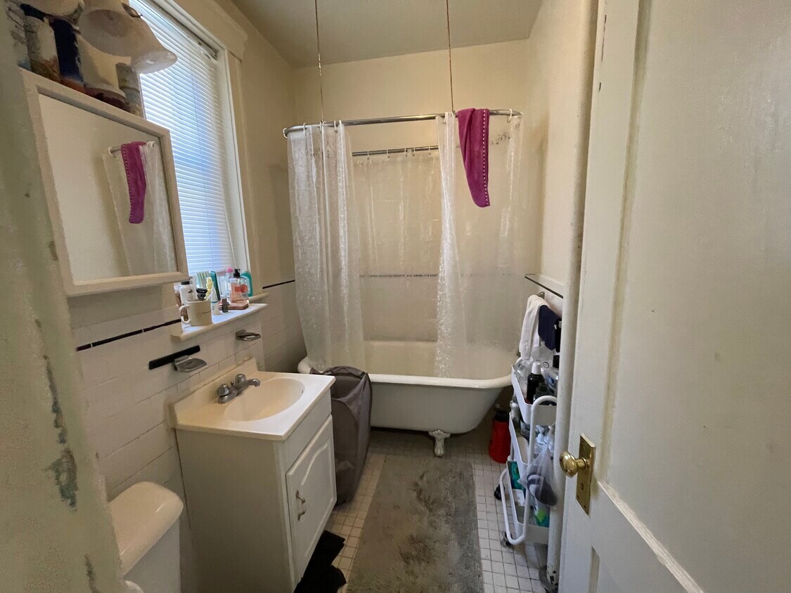 Foto principal - 104 Peterborough St