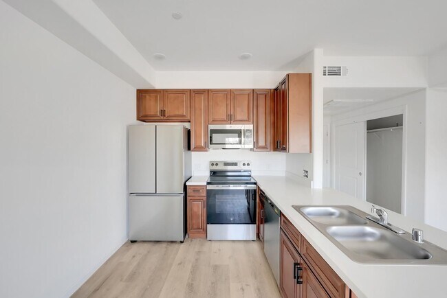 Foto del edificio - 2030 Millennium Wy