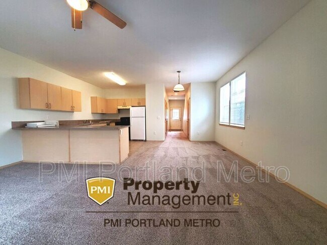 Building Photo - 4930 SE 122nd Ave