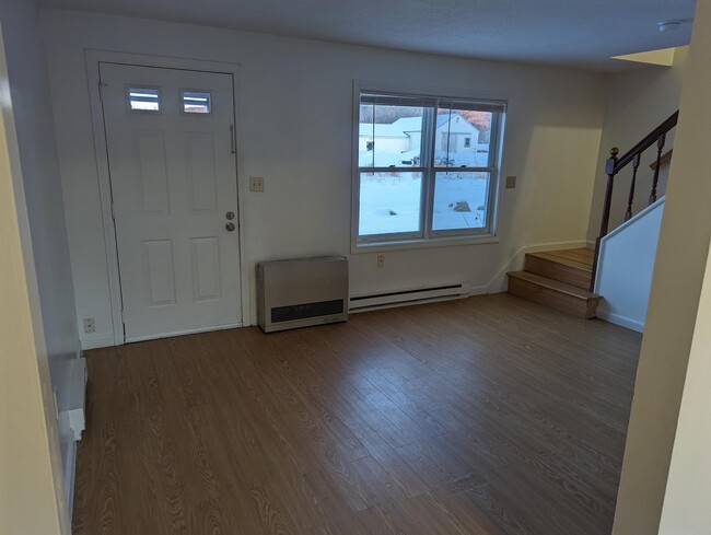 Foto del edificio - 1040 Meadow Rd