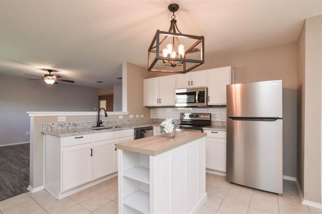 Foto del edificio - 1444 Sun Breeze Dr