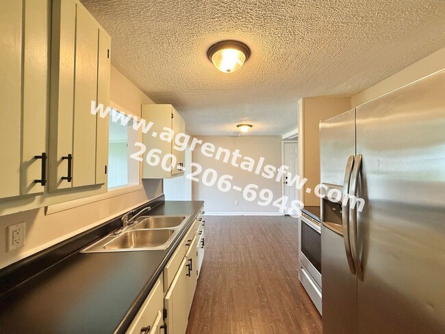 Building Photo - 2627 Belle Vista Blvd