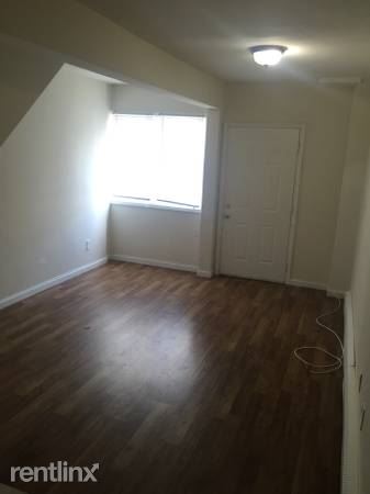 Building Photo - 3713 85th St
