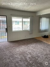 Building Photo - 2913 Rosecrans Ave