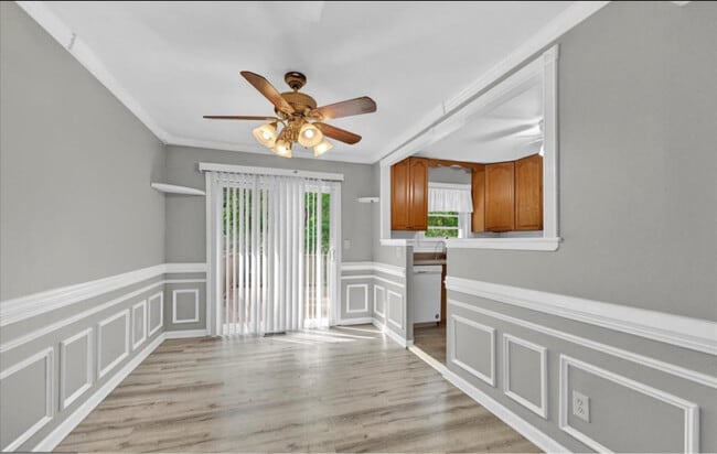 Building Photo - 3449 Santee Rd