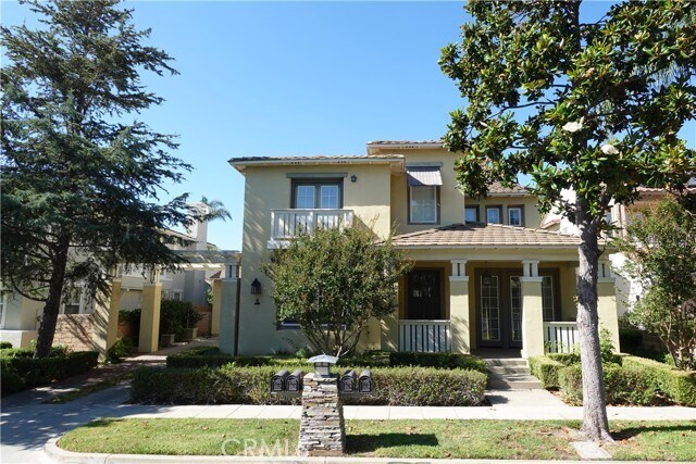 Primary Photo - 5 Bayleaf Ln