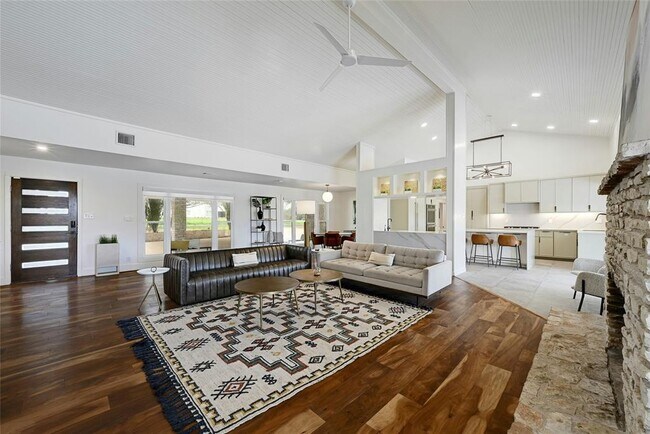 Building Photo - 5700 Penick Dr