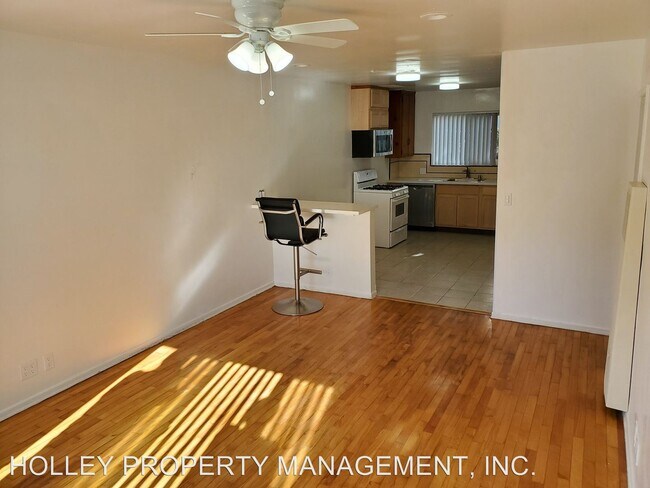 Building Photo - 2338 Penmar Ave