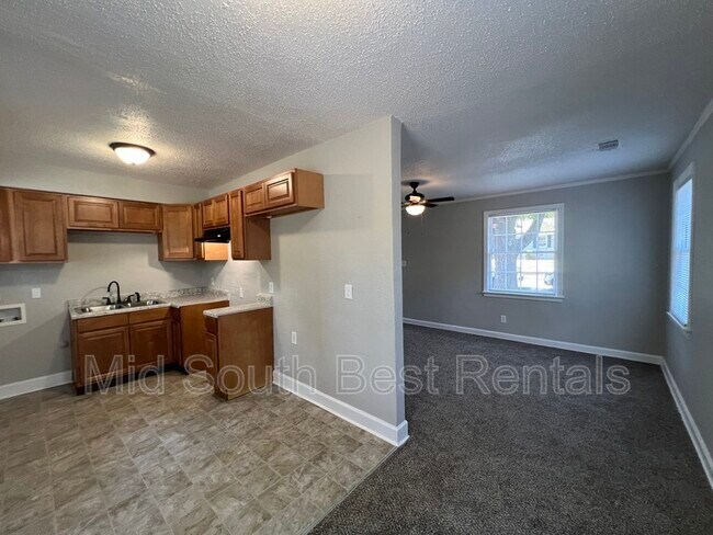 Building Photo - 3162 St Charles Dr