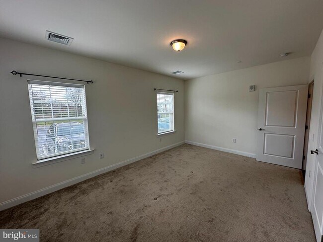 Building Photo - 612 Harvin Wy