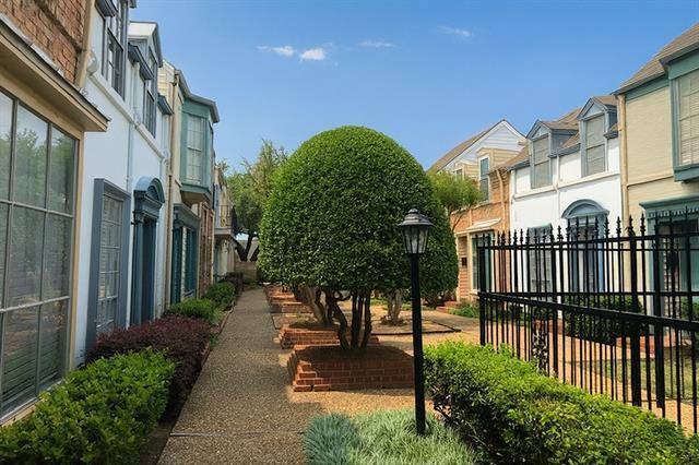 Foto del edificio - 9844 Valley Meadow Ct