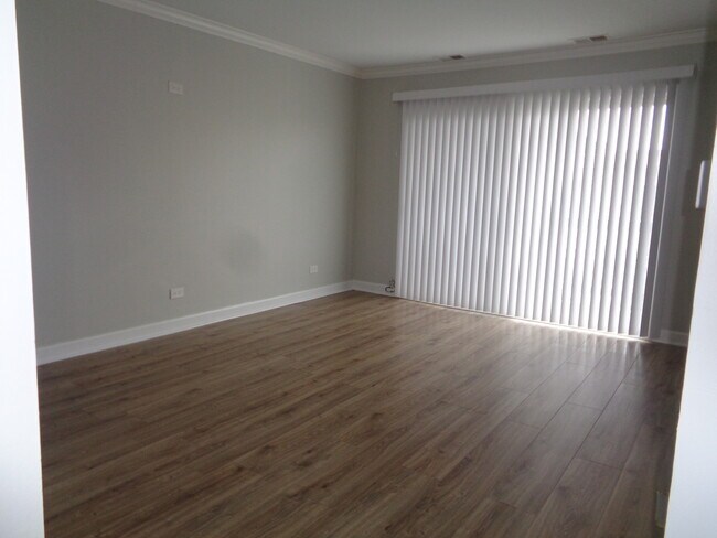Building Photo - 10540 Brooks Ln