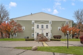 Building Photo - 3524 W Shore Rd