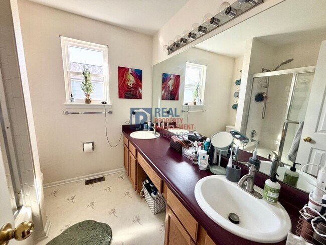 Foto del edificio - 17627 Cornish Pl