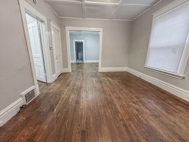 Foto del edificio - 41 Caledonia St NE