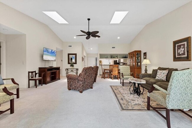 Building Photo - 3946 Wilshire Cir E
