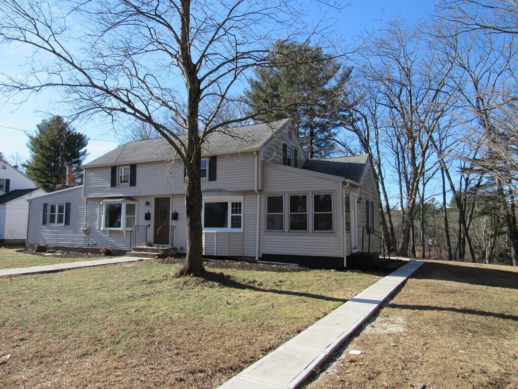 Primary Photo - 21 Ashton St