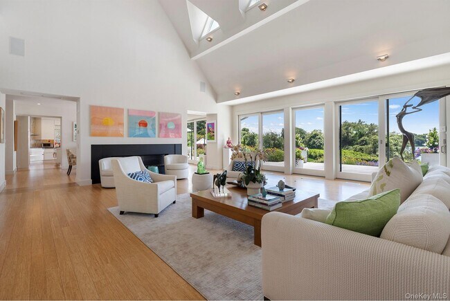 Building Photo - 316 Deerfield Rd