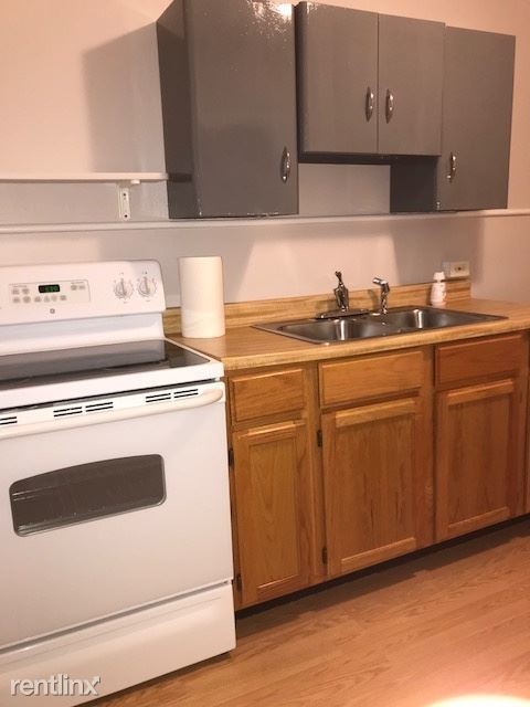 Building Photo - 1 br, 1 bath Apartment - 304 Chase Ave