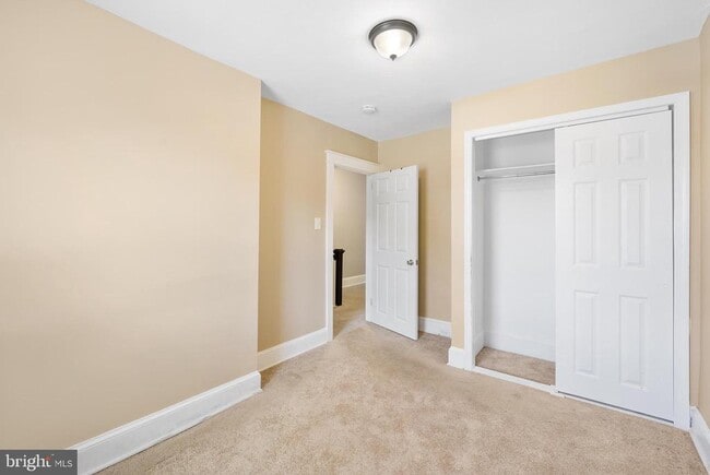 Building Photo - 1011 Clifton Ave