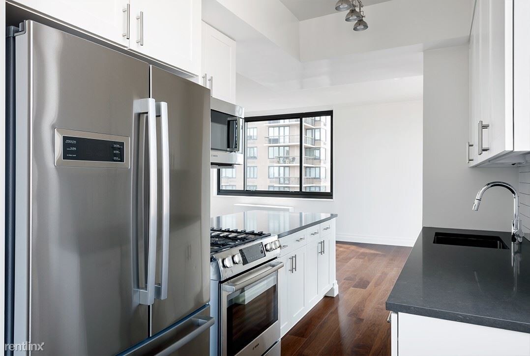 Foto principal - 200 E 82nd St