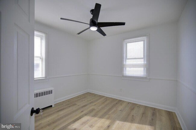 Foto del edificio - 3015 Gibbons Ave