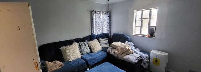 Building Photo - 17376 Littlefield St