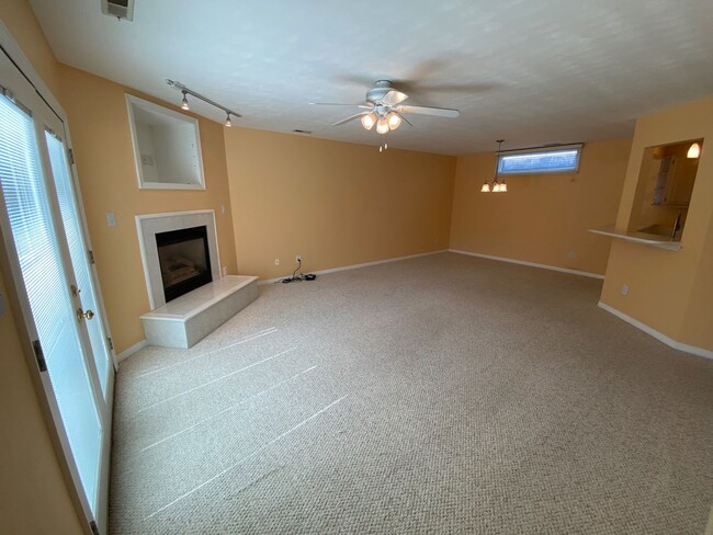 Building Photo - Your Ideal Coastal Retreat in Virginia Bea...