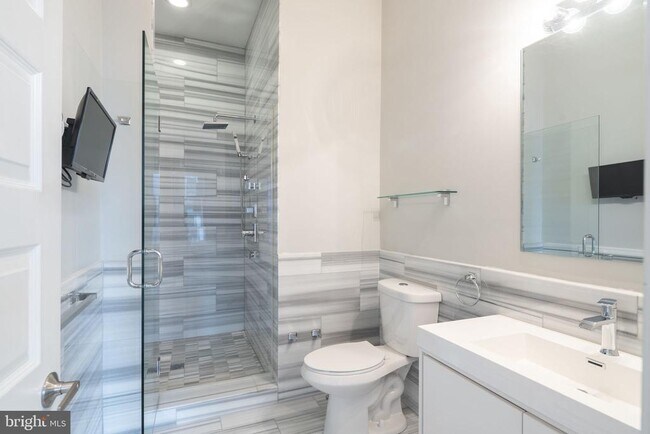 Foto del edificio - 901 N Front St