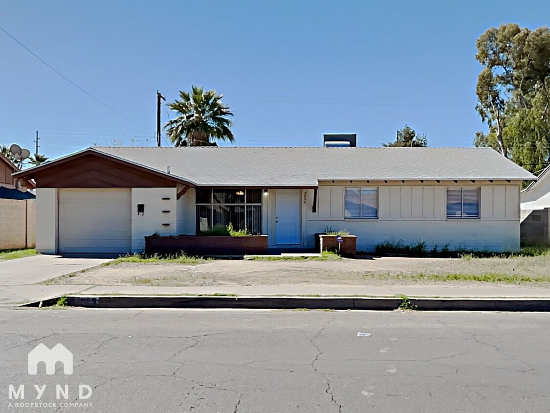 Primary Photo - 3823 West Myrtle Ave