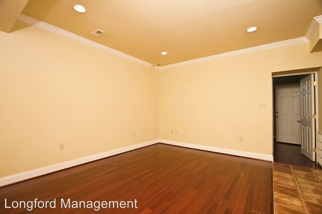 Foto del edificio - 1208 Holbrook St NE