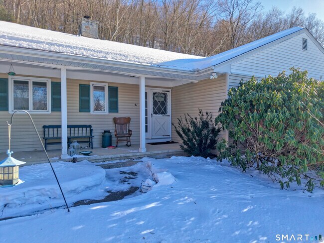 Foto del edificio - 41 Trout Brook Dr