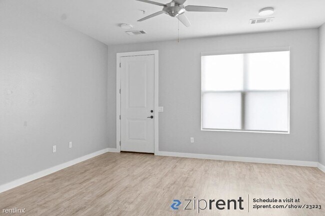 Foto del edificio - 2 br, 2.5 bath Townhome - 7805 Cooper Lane...