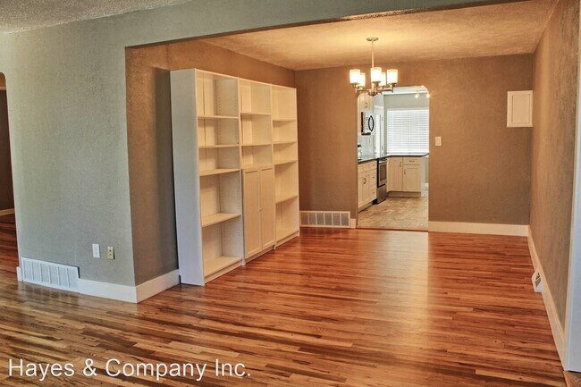 Building Photo - 3 br, 2 bath House - 316 Gilbert St.
