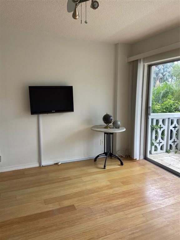 Foto del edificio - 1100 N Shore Dr NE