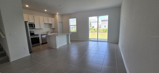 Foto del edificio - 2661 Skyline Lp