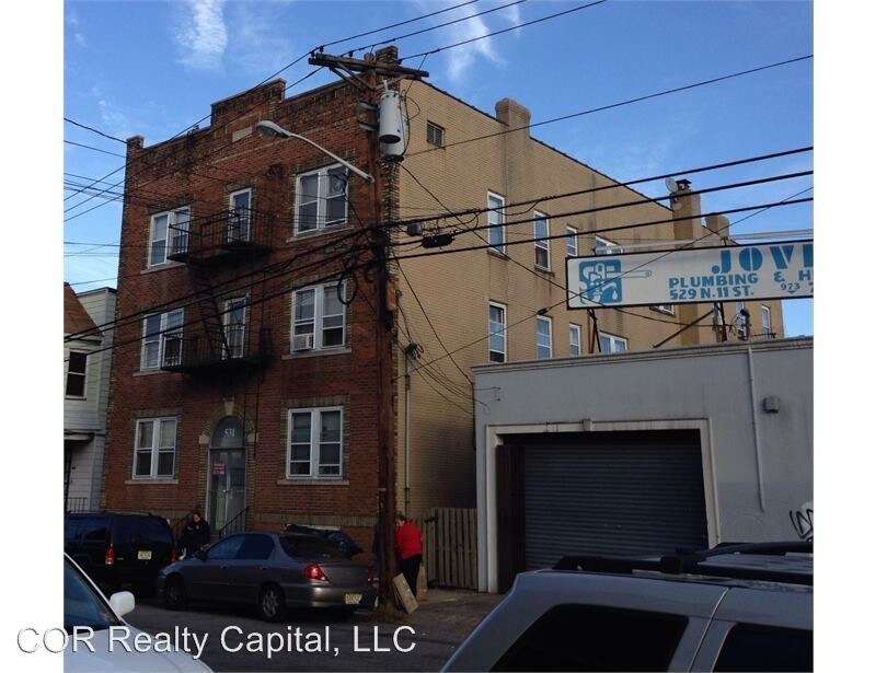 Primary Photo - 533-533 S 11th St
