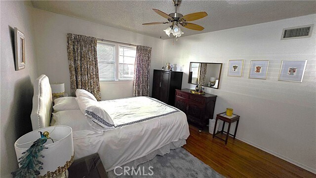 Foto del edificio - 13322 Valleyheart Dr N