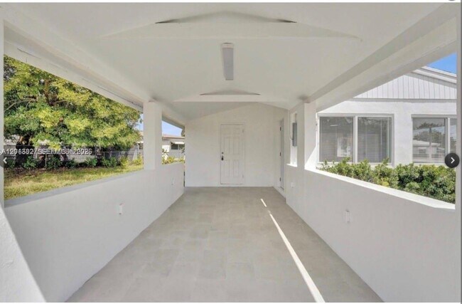Foto del edificio - 4701 N Andrews Ave