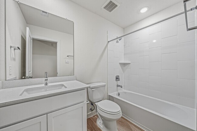 Foto del edificio - 3919 Langridge Dr