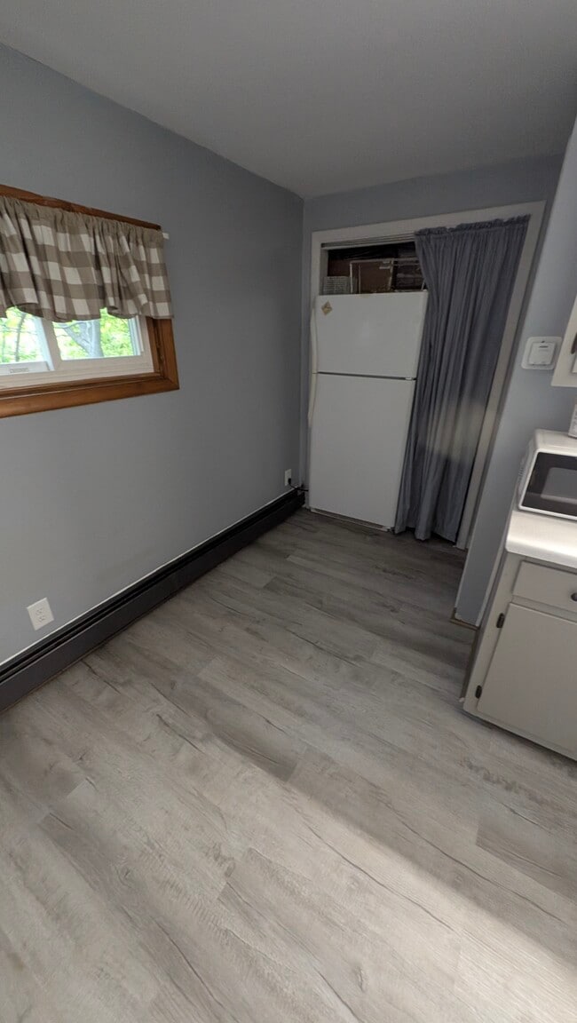 Building Photo - 3518 Dynes Ave
