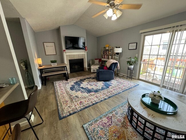 Building Photo - 4019 Marryat Dr