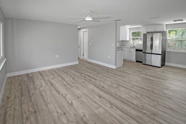 Building Photo - Overbrook Gardens Annual Home for Rent
