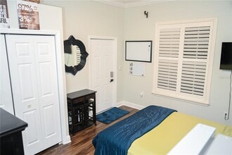 Building Photo - 604 Morrill Ct